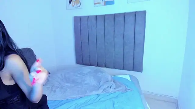 britanny jones1 online show from April 12, 10:31 am