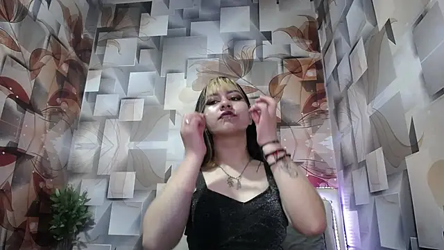 star  pink online show from April 15, 1:18 pm