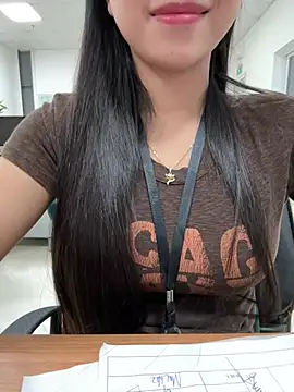 Skinny asianMILF online show from June 24, 3:05 am