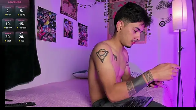 JaxJinx online show from April 27, 1:58 am
