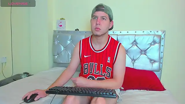matthew gill online show from May 8, 11:37 am