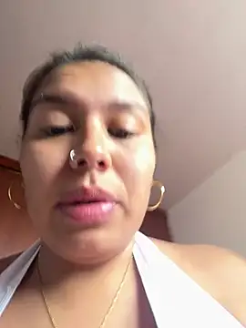 Snapshot of Iam-sophia27 chatting on May 21, 4:36 pm Iam-sophia27 online show from May 21, 4:36 pm