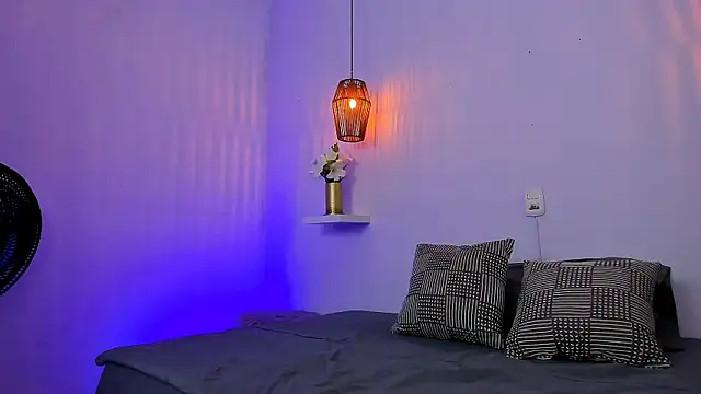 fatima-milf online show from April 14, 1:22 am