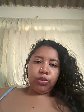Snapshot of Ninibella chatting on July 14, 11:05 am Ninibella online show from July 14, 11:05 am