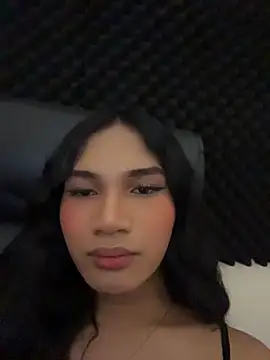 slutty aki online show from June 15, 4:36 am