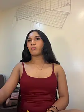 slutty aki online show from June 17, 6:20 pm
