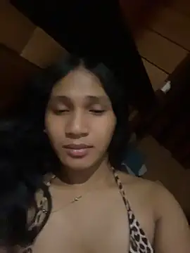 slutty aki online show from July 4, 6:03 pm