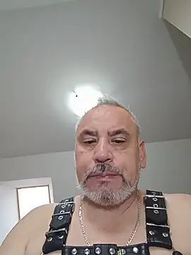 andrexl eather online show from May 22, 1:06 pm