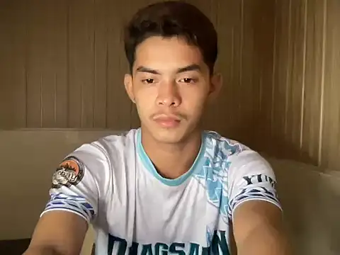 Snapshot of yourhotasian_jhonpol16 chatting on June 19, 10:35 pm yourhotasian jhonpol16 online show from June 19, 10:35 pm