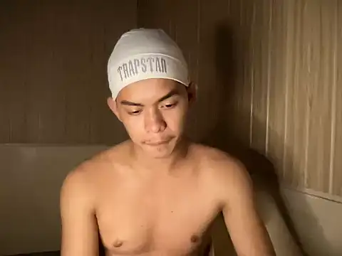 Snapshot of yourhotasian_jhonpol16 chatting on July 8, 7:18 pm yourhotasian jhonpol16 online show from July 8, 7:18 pm