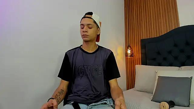 Axel marcus online show from May 4, 7:32 pm