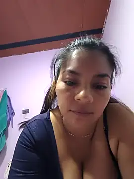 Snapshot of Tamaraxxx_hot chatting on May 2, 2:05 am Tamaraxxx hot online show from May 2, 2:05 am