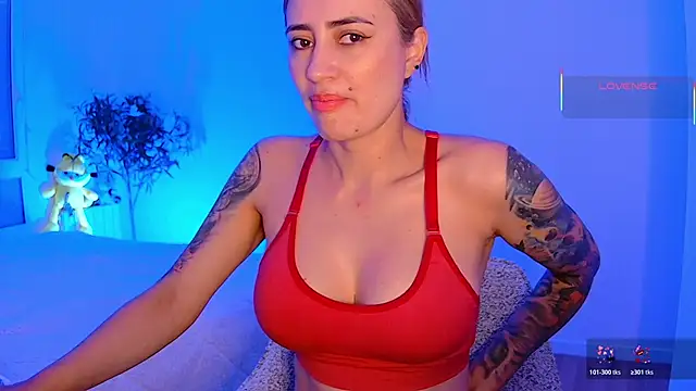 pennyyy  online show from June 21, 8:28 am