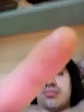 sangreal1996 online show from April 14, 9:21 pm