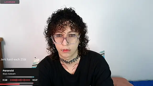 Snapshot of YourGothFemboy chatting on July 18, 3:16 pm YourGothFemboy online show from July 18, 3:16 pm