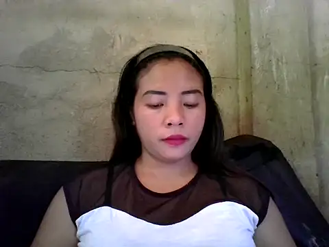 pinayysimple online show from April 29, 2:37 am