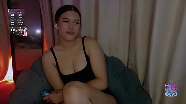 Snapshot of HazelHayesss chatting on April 29, 5:06 pm HazelHayesss online show from April 29, 5:06 pm