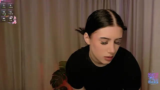Snapshot of HazelHayesss chatting on May 16, 3:11 pm HazelHayesss online show from May 16, 3:11 pm
