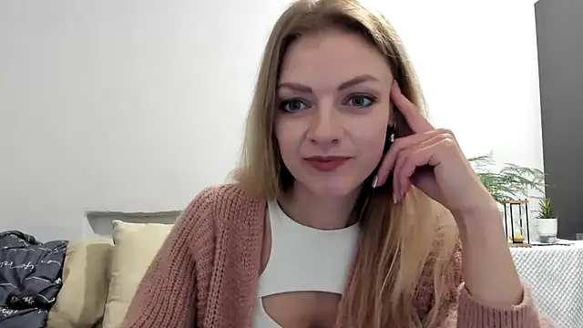 Severina7 online show from April 28, 8:14 pm