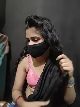 Snapshot of sexy_bhabhii chatting on June 5, 9:48 am sexy bhabhii online show from June 5, 9:48 am