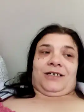 Snapshot of krystaldevil12 chatting on April 12, 2:55 pm krystaldevil12 online show from April 12, 2:55 pm