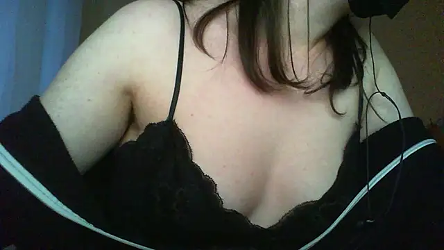 MeowXoXoX online show from April 12, 5:51 pm