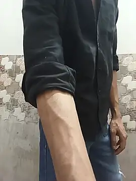 itsmemadhu2019 online show from May 18, 2:01 pm