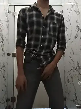 itsmemadhu2019 online show from June 7, 2:43 pm