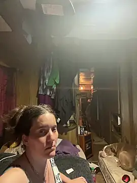 Snapshot of iphone8386 chatting on April 14, 1:33 am iphone8386 online show from April 14, 1:33 am