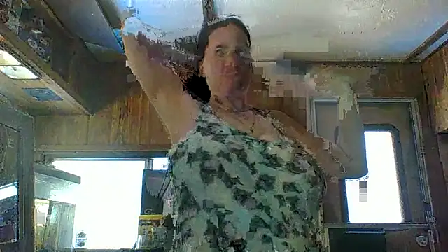 Snapshot of iphone8386 chatting on April 14, 5:08 pm iphone8386 online show from April 14, 5:08 pm