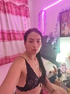 LuluDream online show from June 11, 1:27 am