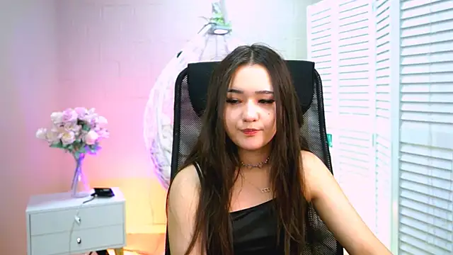 Snapshot of AmiMeow_ chatting on April 28, 8:41 am AmiMeow online show from April 28, 8:41 am
