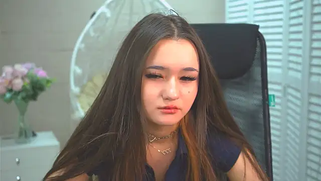 Snapshot of AmiMeow_ chatting on May 25, 7:20 pm AmiMeow online show from May 25, 7:20 pm