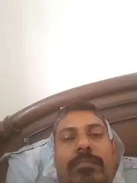 Snapshot of sk022 chatting on April 30, 2:40 am sk022 online show from April 30, 2:40 am