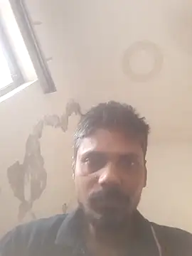 Snapshot of sk022 chatting on May 20, 1:23 am sk022 online show from May 20, 1:23 am