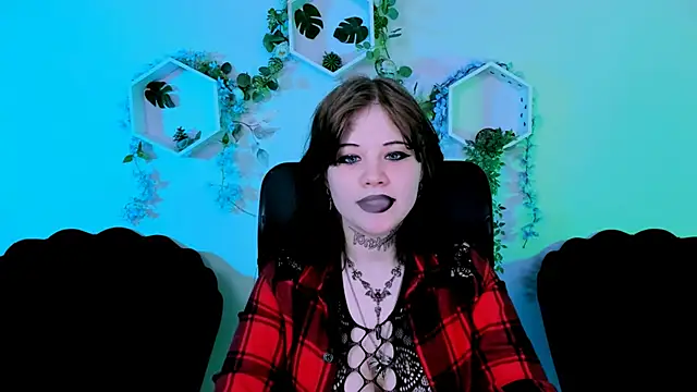 Snapshot of nikki_kiss_ chatting on June 15, 8:27 am nikki kiss online show from June 15, 8:27 am