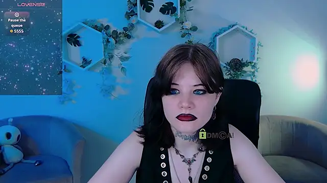 Snapshot of nikki_kiss_ chatting on June 19, 8:29 am nikki kiss online show from June 19, 8:29 am