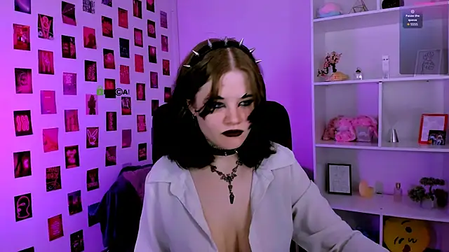 Snapshot of nikki_kiss_ chatting on July 24, 8:45 am nikki kiss online show from July 24, 8:45 am