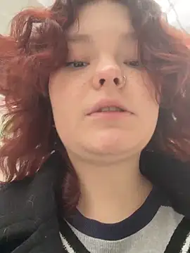 kinky  fox online show from April 23, 11:09 am