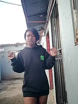 Diva-girl1 online show from May 11, 2:23 pm