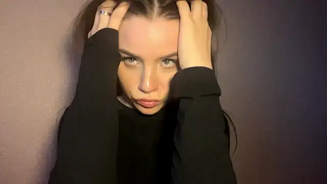 Snapshot of LeishaRocher chatting on May 12, 2:03 pm LeishaRocher online show from May 12, 2:03 pm