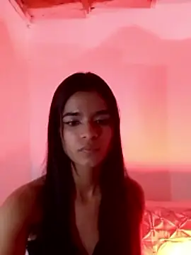 luna-bella  online show from May 27, 6:27 pm