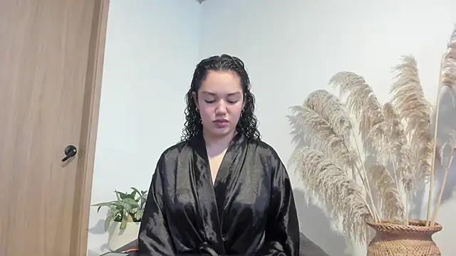 MiaRouseex online show from May 1, 8:57 pm