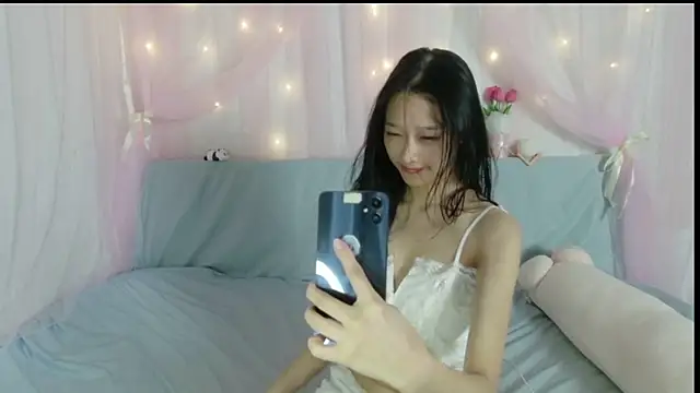 shy pink doll online show from July 30, 3:33 pm