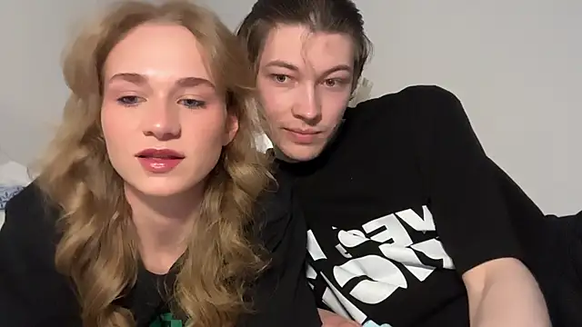 swaggenjoyer online show from April 15, 12:23 pm