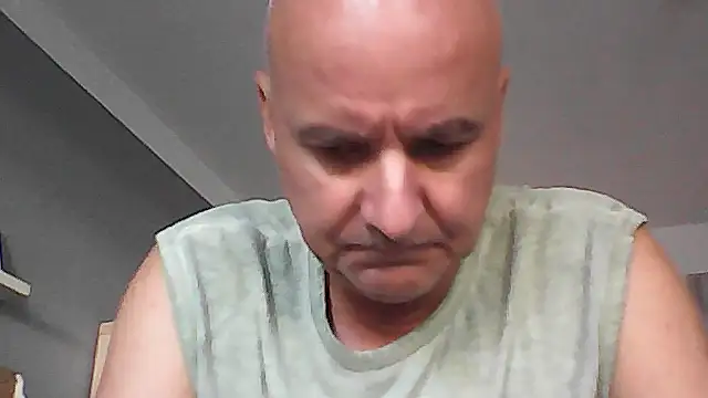 Snapshot of mannohmann5 chatting on July 29, 9:40 am mannohmann5 online show from July 29, 9:40 am