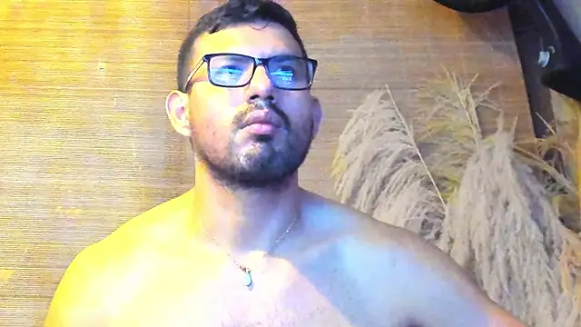 Snapshot of JacobWestt chatting on May 26, 11:17 am JacobWestt online show from May 26, 11:17 am