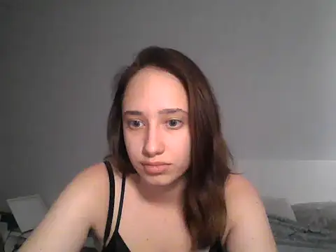 Snapshot of DarkMirel chatting on June 3, 5:18 pm DarkMirel online show from June 3, 5:18 pm