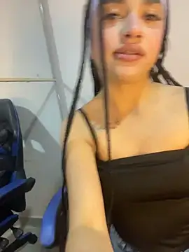 Snapshot of lia_ec chatting on July 21, 12:18 pm lia ec online show from July 21, 12:18 pm