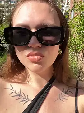 SweetLikaaa online show from April 24, 2:30 pm